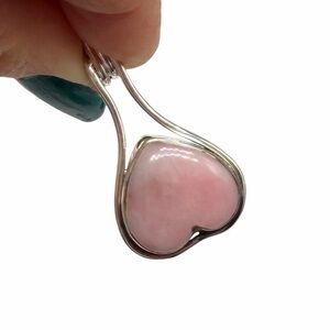 Guava Quartz Heart Shaped Necklace Pendant Solid 925 Sterling Silver Pink Stone